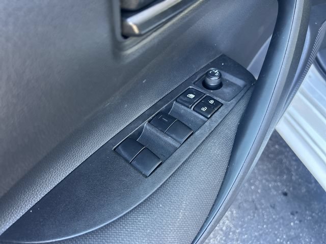 Used 2025 Toyota Corolla LE FWD image 18
