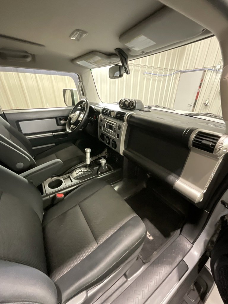 Used 2014 Toyota FJ Cruiser 4WD w/ Upgrade Package image 16