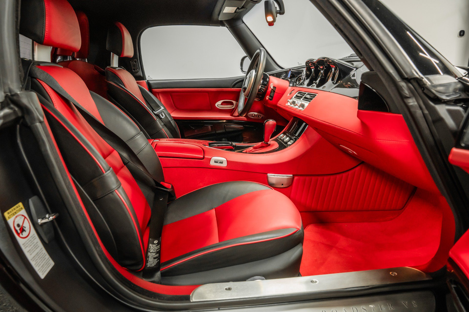 Used 2003 BMW Z8 RWD image 30