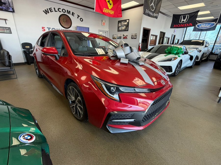 Used 2021 Toyota Corolla SE FWD image 2