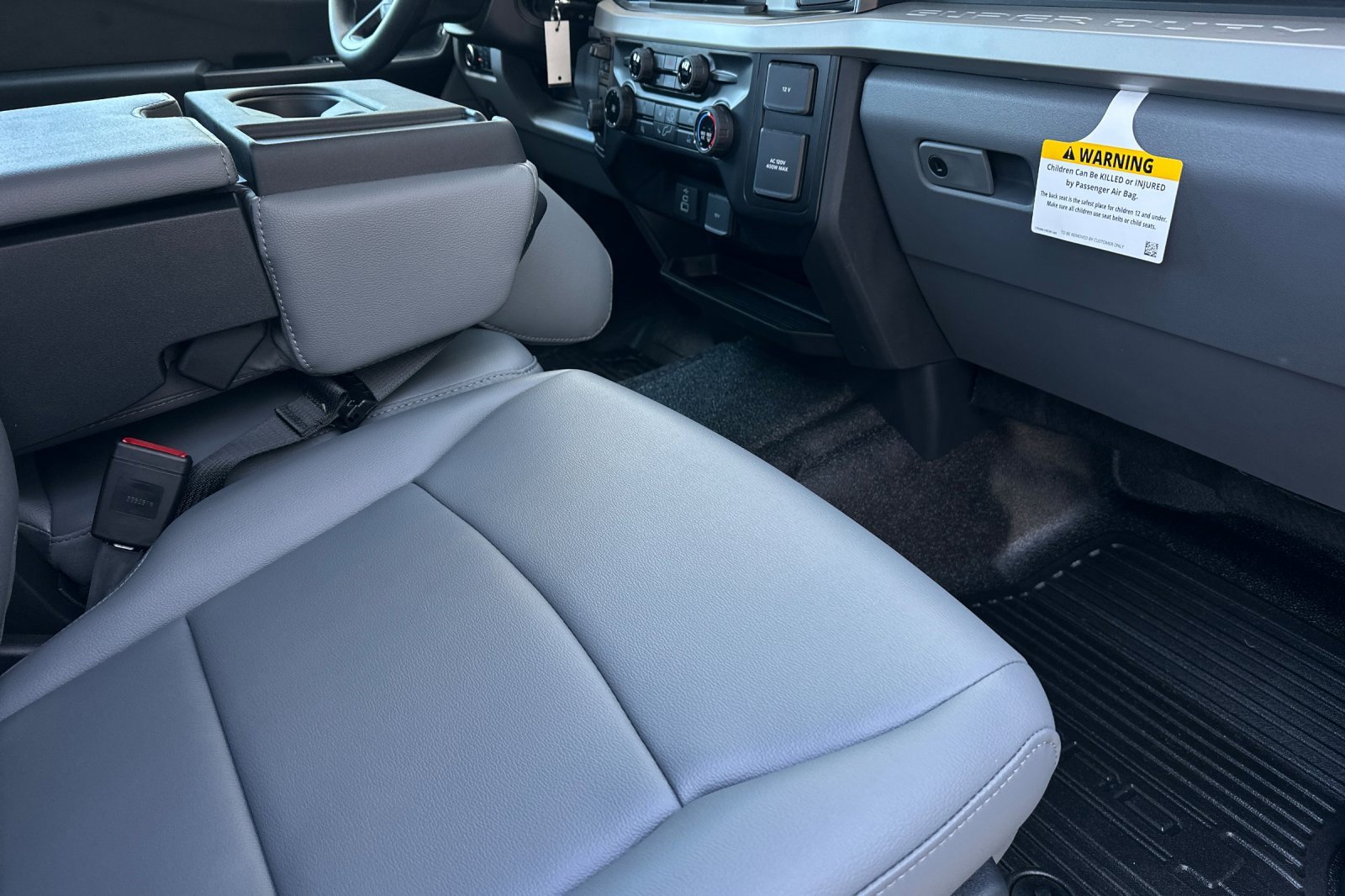 New 2026 Ford F250 XL w/ XL Chrome Package image 15