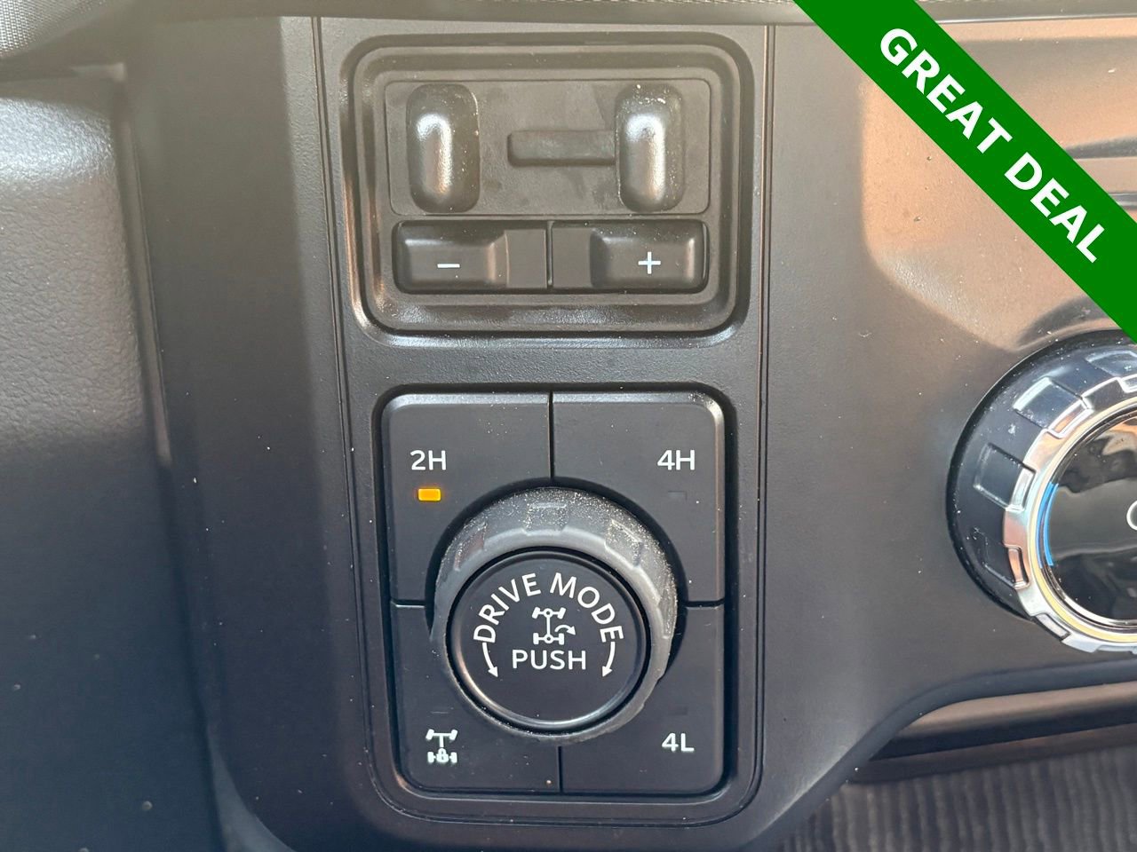 Used 2024 Ford F250 Platinum w/ Tremor Off-Road Package AWD/4WD image 28