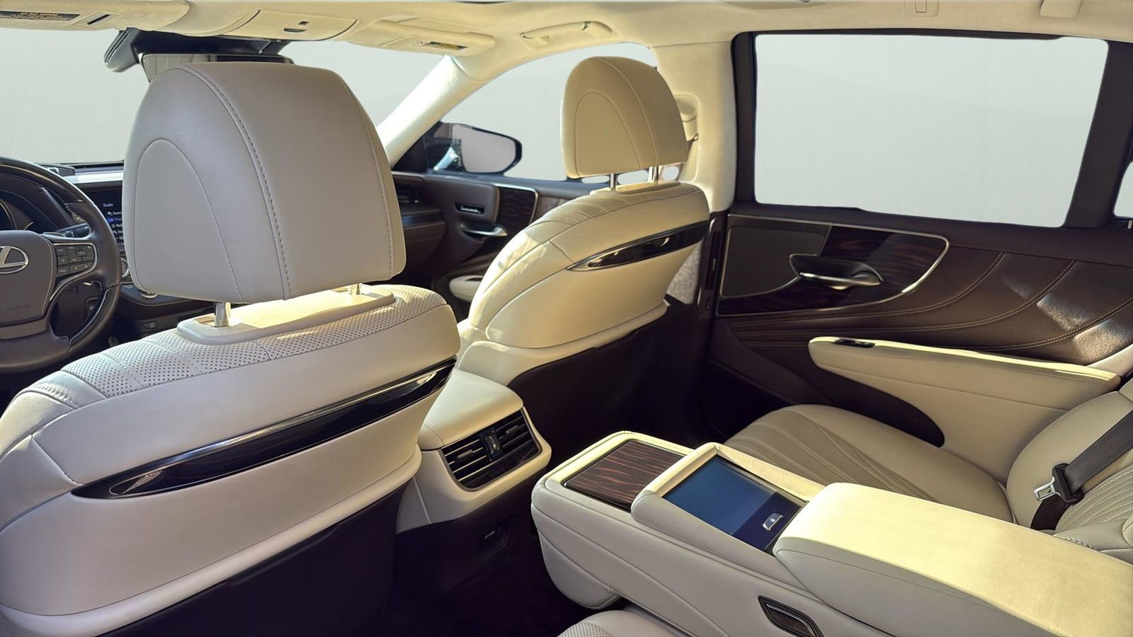 Used 2018 Lexus LS 500 w/ Luxury Package image 29