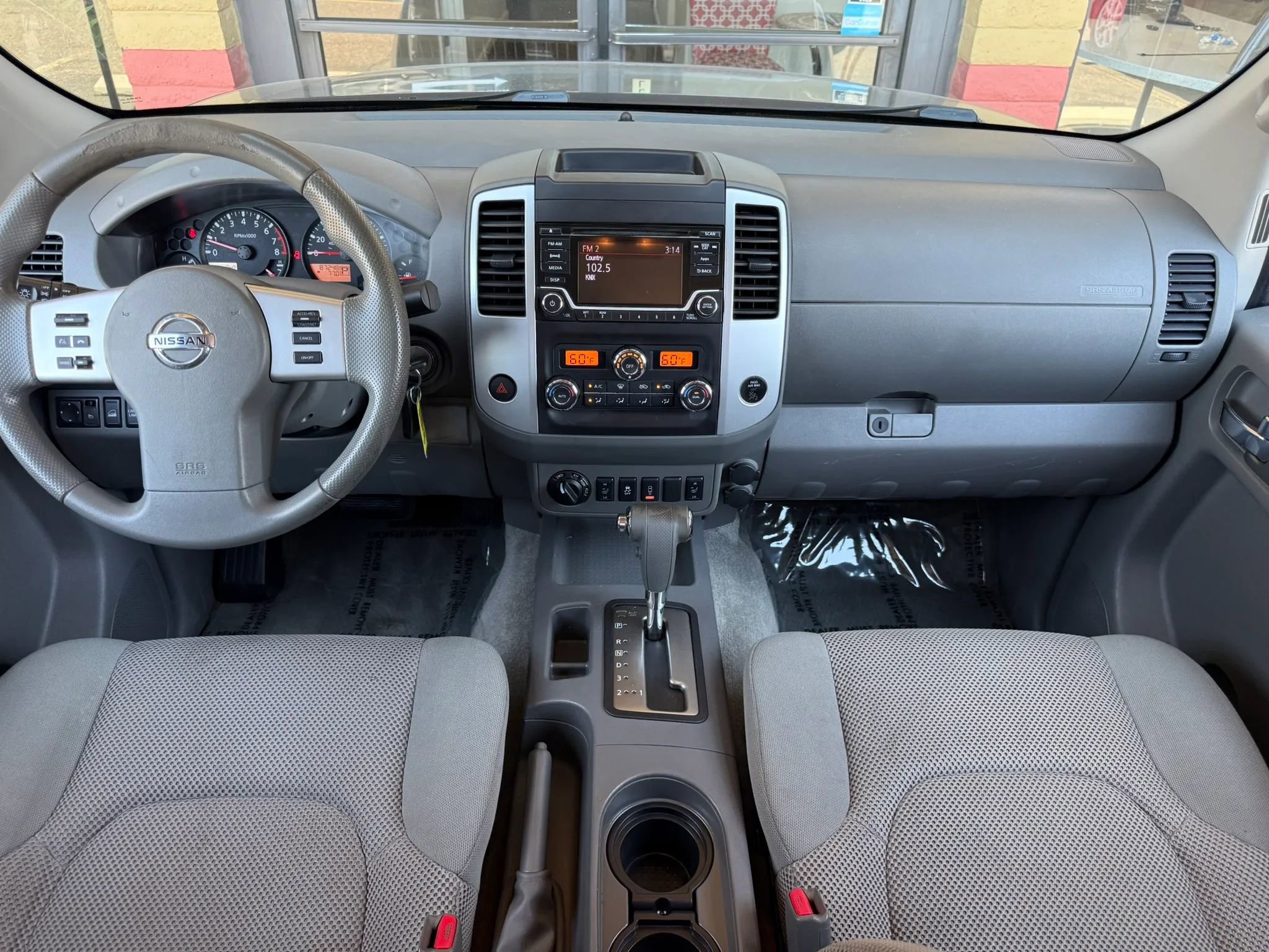 Used 2015 Nissan Frontier SV w/ SV Value Truck Package AWD/4WD image 28