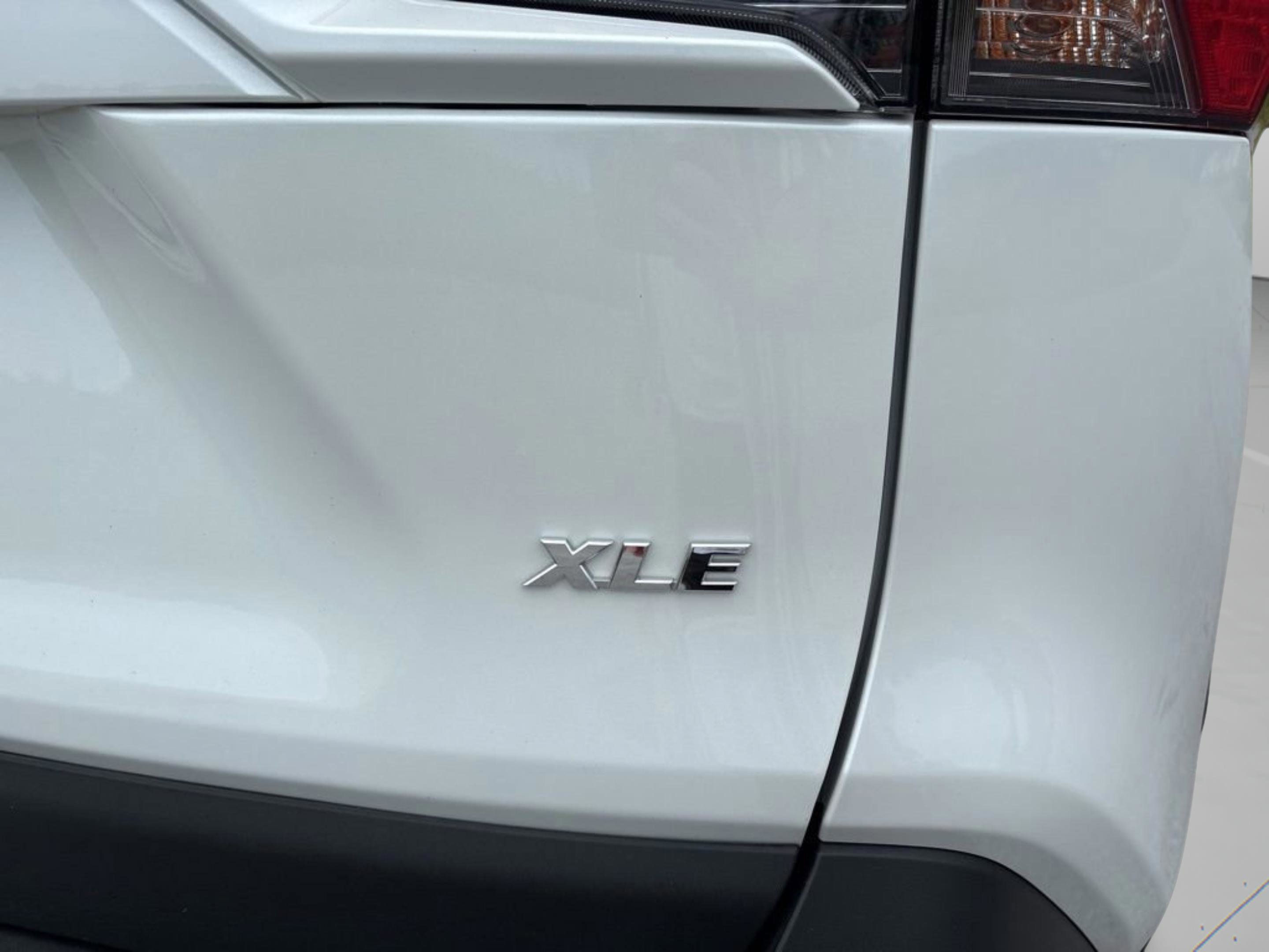 Used 2025 Toyota RAV4 XLE Premium FWD image 44