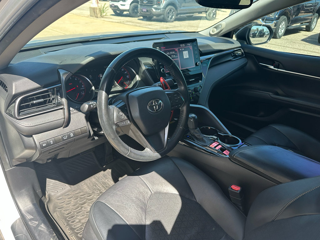 Used 2022 Toyota Camry XSE FWD image 2