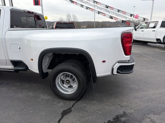 Used 2023 Chevrolet Silverado 3500 High Country w/ Safety Package II image 7