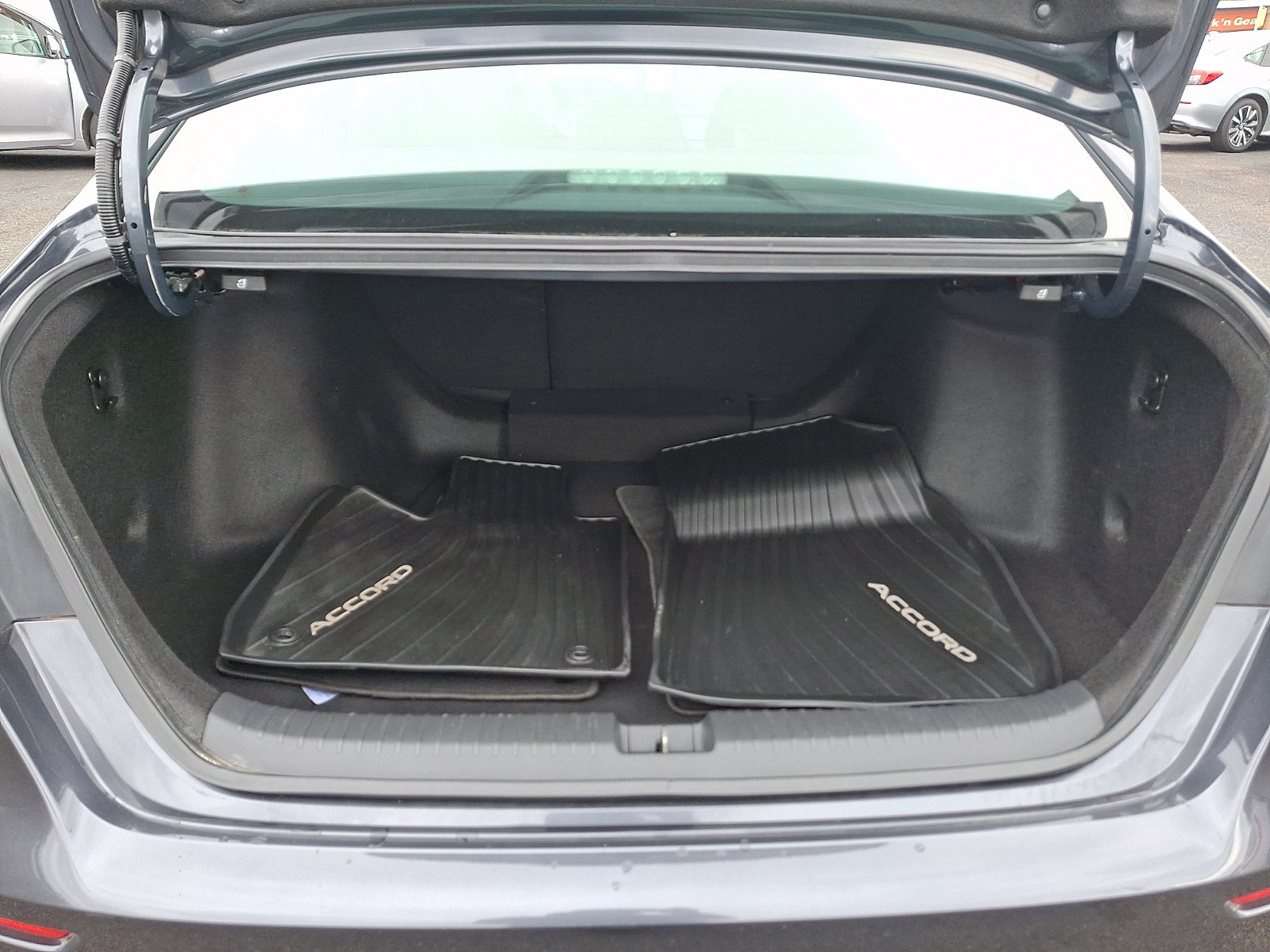 Used 2023 Honda Accord EX image 29
