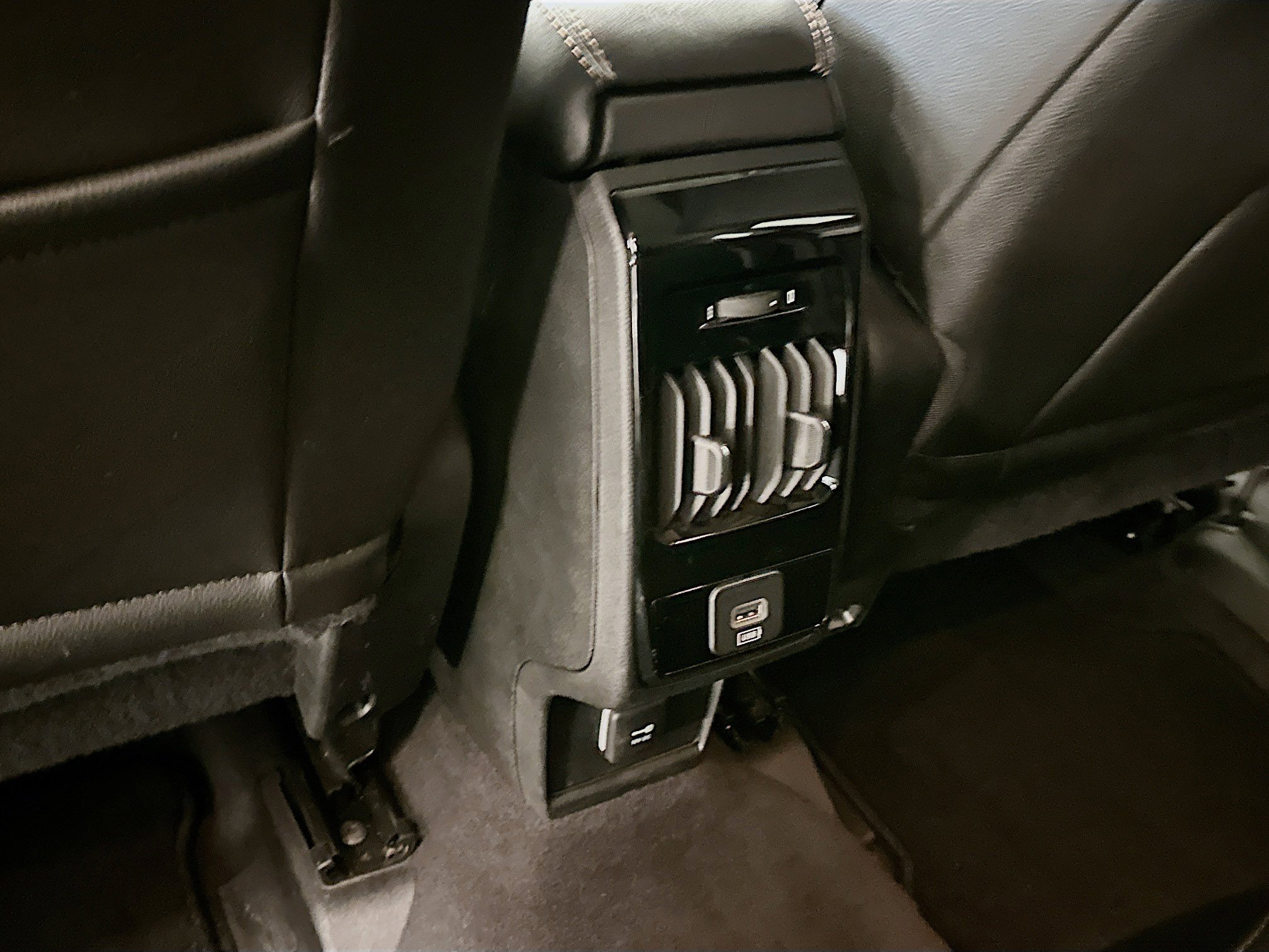 Used 2022 Jeep Compass Limited image 27