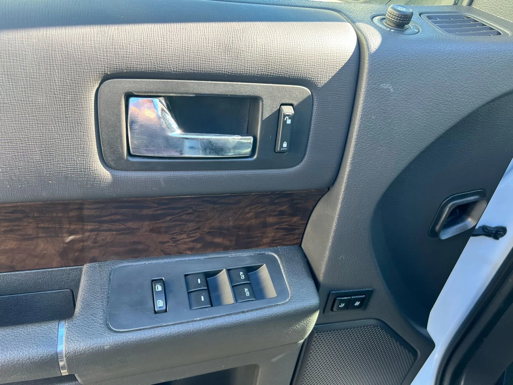 Used 2019 Ford Flex Limited image 21