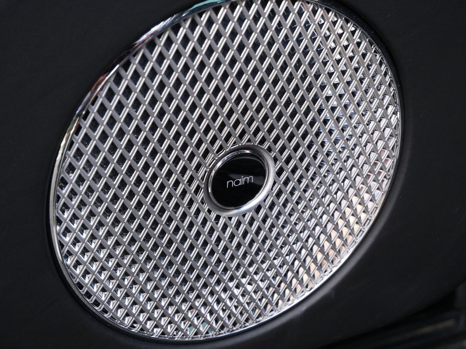 Used 2023 Bentley Bentayga Extended Wheelbase image 16