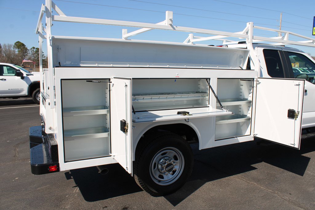 Used 2024 Ford F350 XL w/ XL Chrome Package image 35