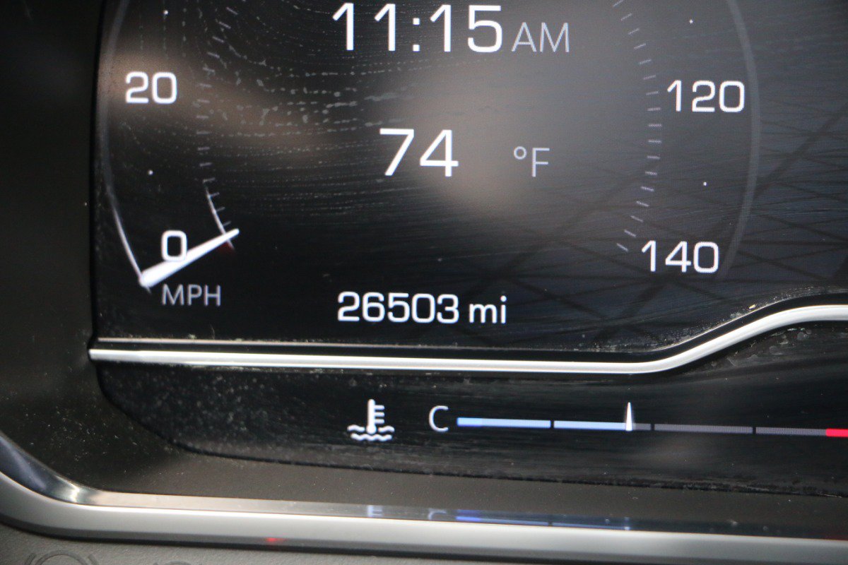 Used 2024 GMC Yukon AT4 w/ Technology Package AWD/4WD image 39