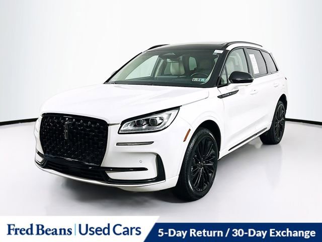 Certified 2025 Lincoln Corsair Reserve w/ Equipment Group 202A image 3