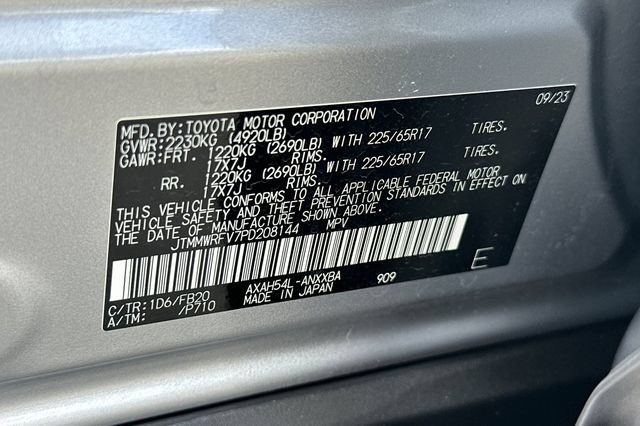Used 2023 Toyota RAV4 LE AWD/4WD image 34