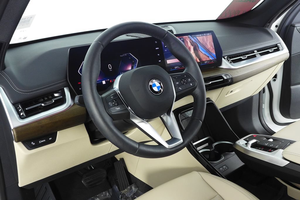 Used 2025 BMW X1 xDrive28i w/ Convenience Package AWD/4WD image 31