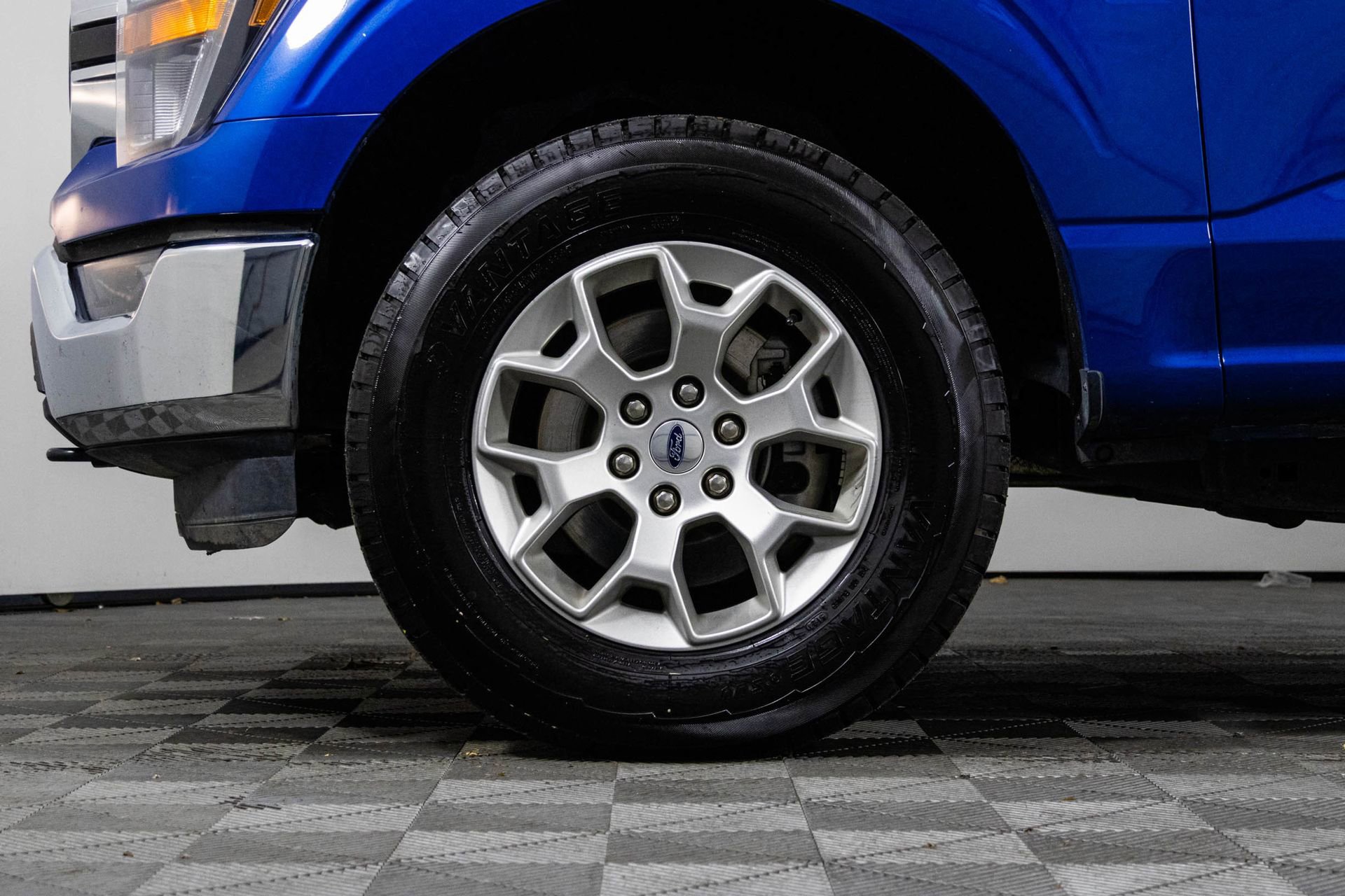 Used 2023 Ford F150 XLT image 44