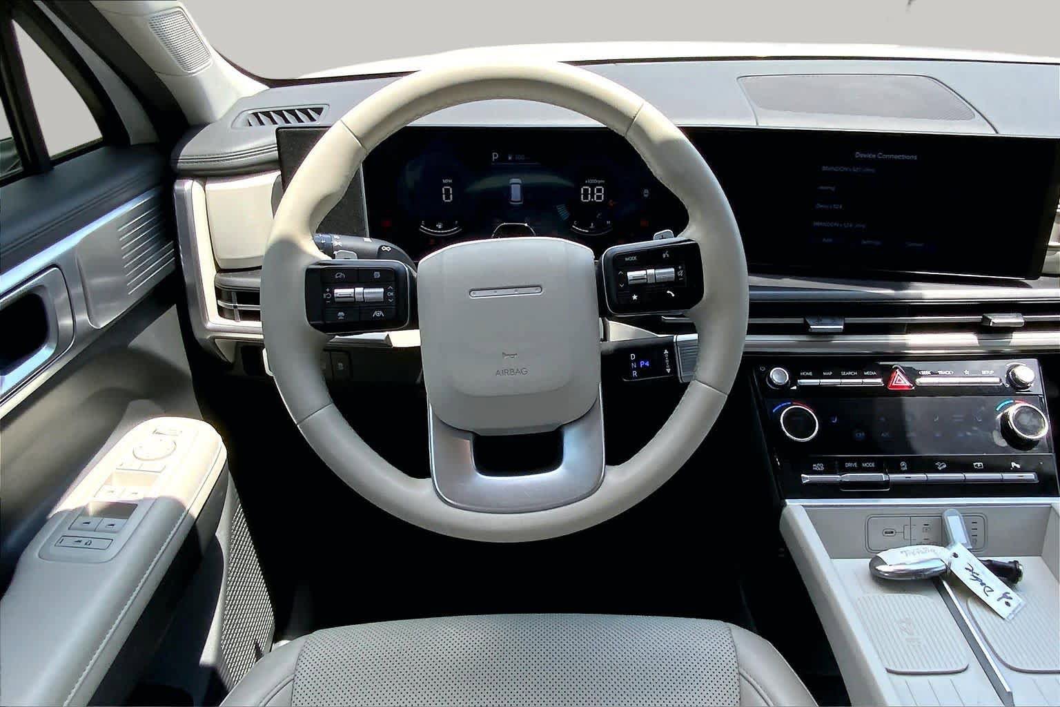 Used 2024 Hyundai Santa Fe SEL FWD image 6