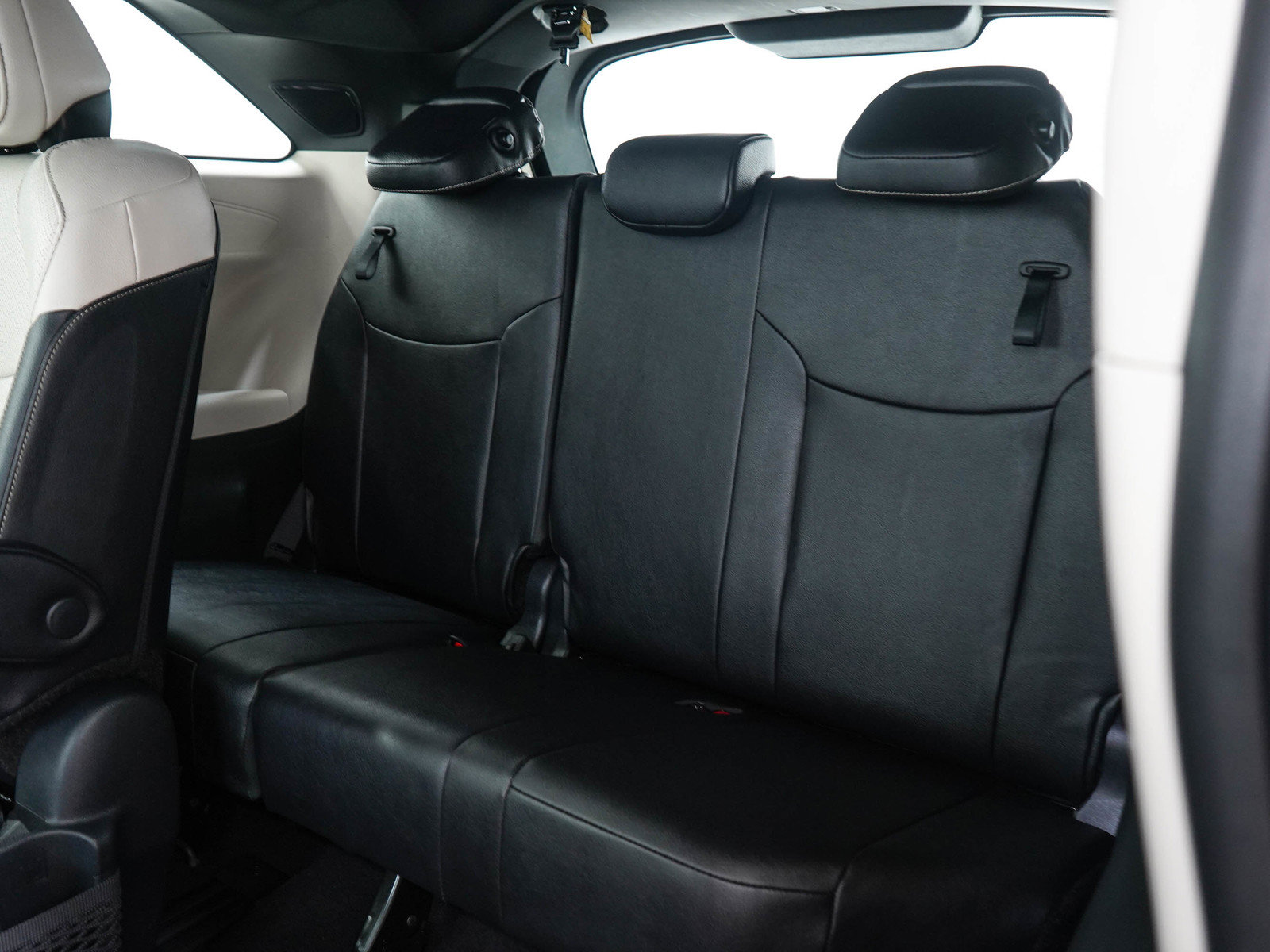 Used 2025 Toyota Sienna AWD image 15