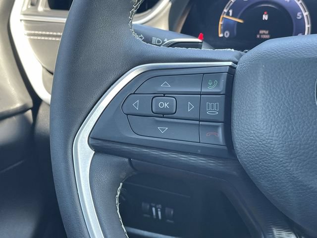 Used 2025 Jeep Grand Cherokee Laredo X w/ Luxury Tech Group I RWD image 28