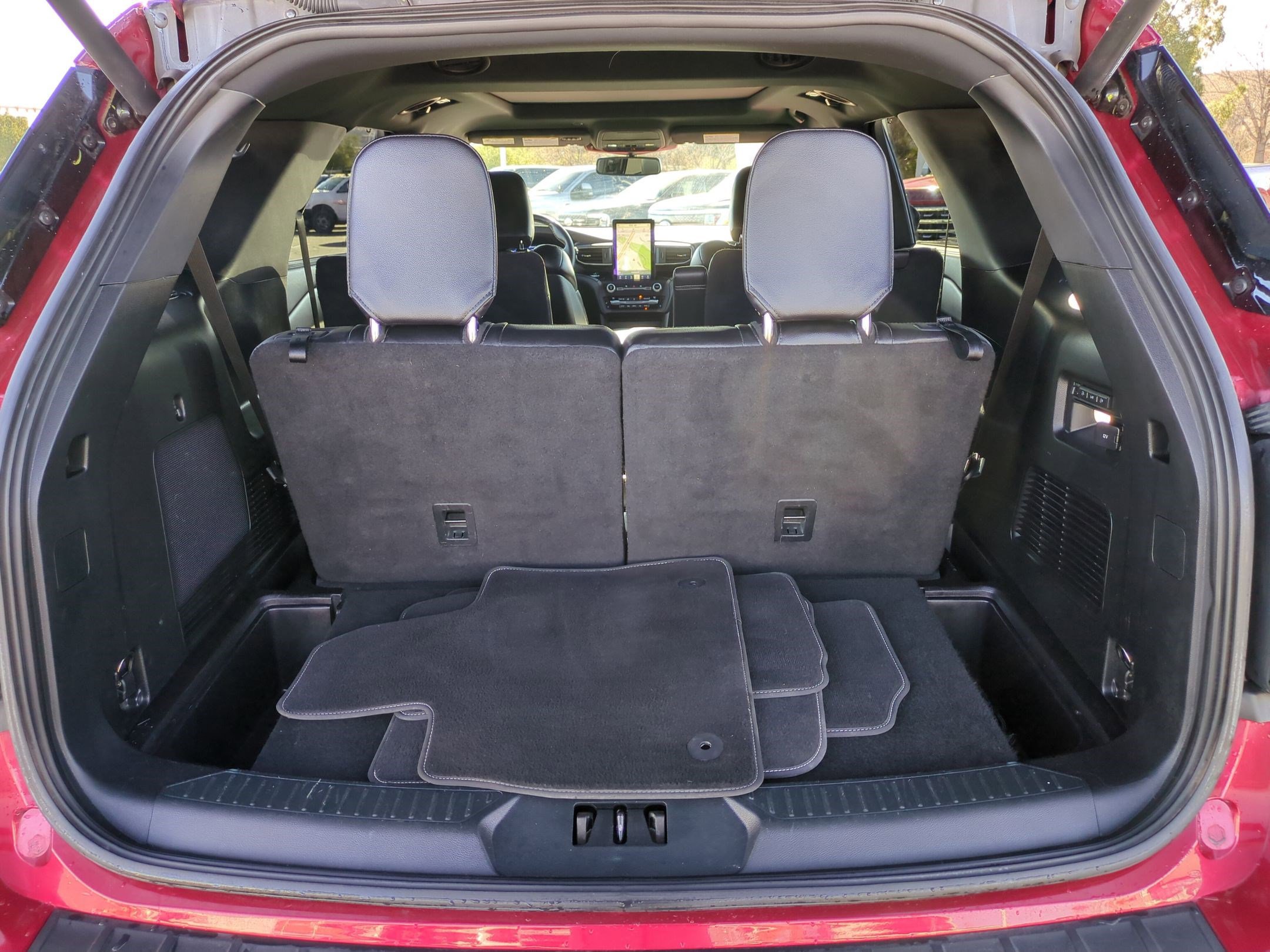 Used 2020 Ford Explorer ST w/ ST Street Pack image 30