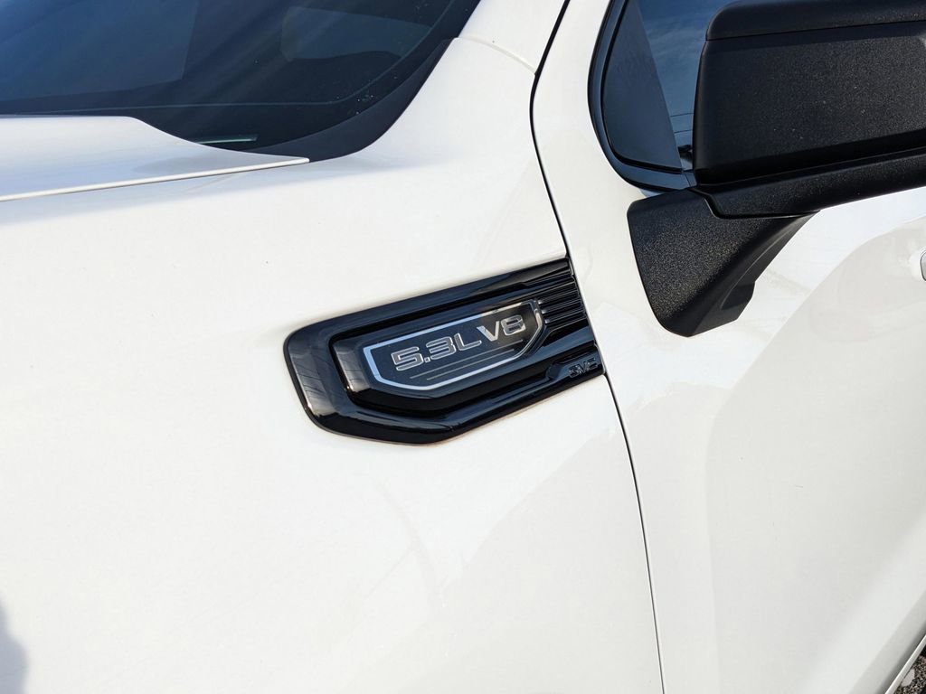 Used 2024 GMC Sierra 1500 Elevation image 9