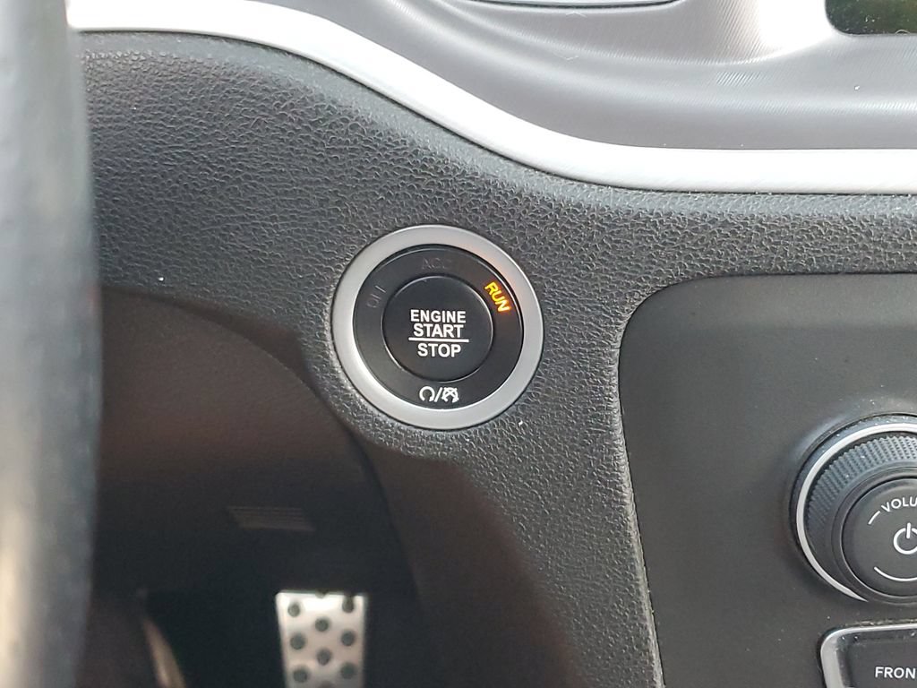 Certified 2022 Dodge Charger R/T RWD image 28