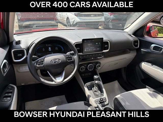 New 2026 Hyundai Venue SEL FWD image 6