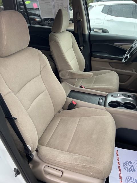Used 2021 Honda Pilot EX image 18