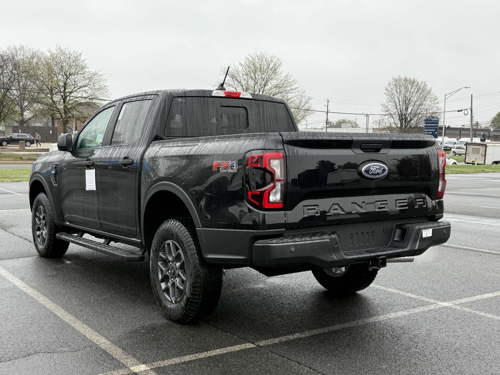 New 2025 Ford Ranger XLT w/ FX4 Off-Road Package AWD/4WD image 4