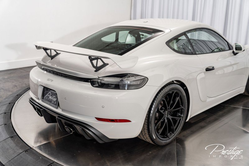 Used 2020 Porsche 718 Cayman GT4 image 17