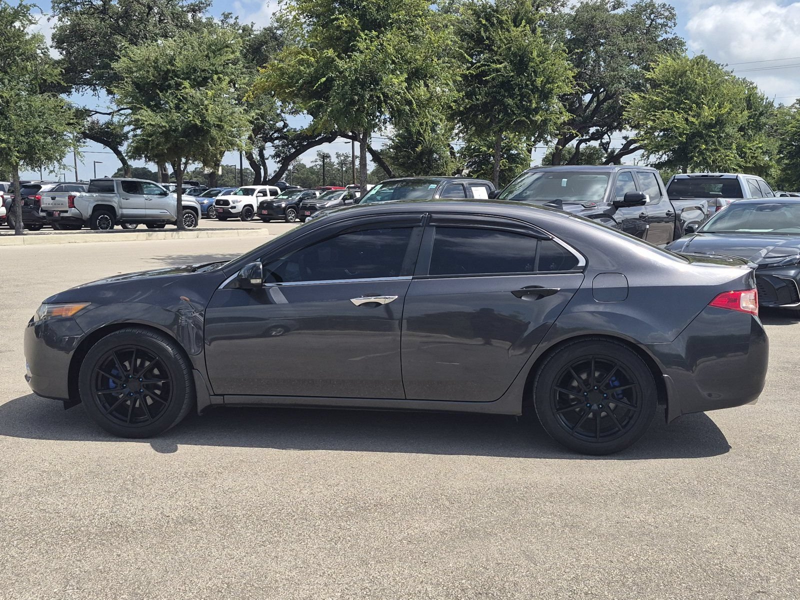 Used 2011 Acura TSX Sedan FWD image 2