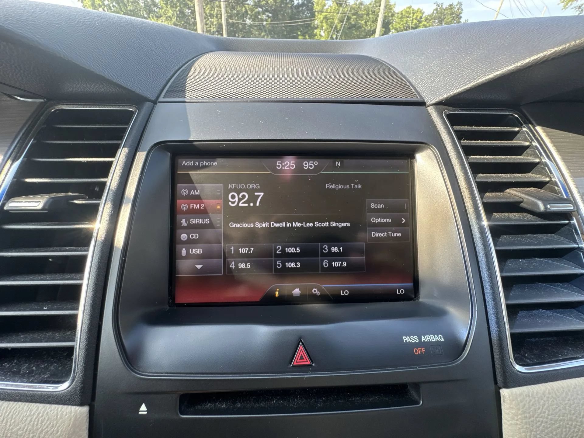 Used 2014 Ford Taurus SEL w/ Equipment Group 201A FWD image 25
