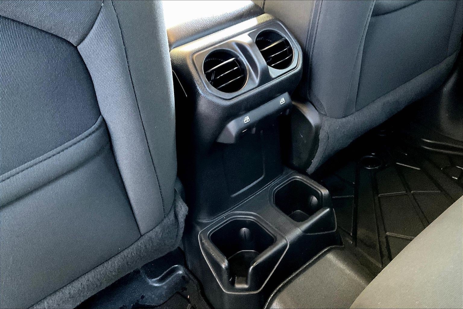 Used 2020 Jeep Gladiator Sport w/ Quick Order Package 24S image 11