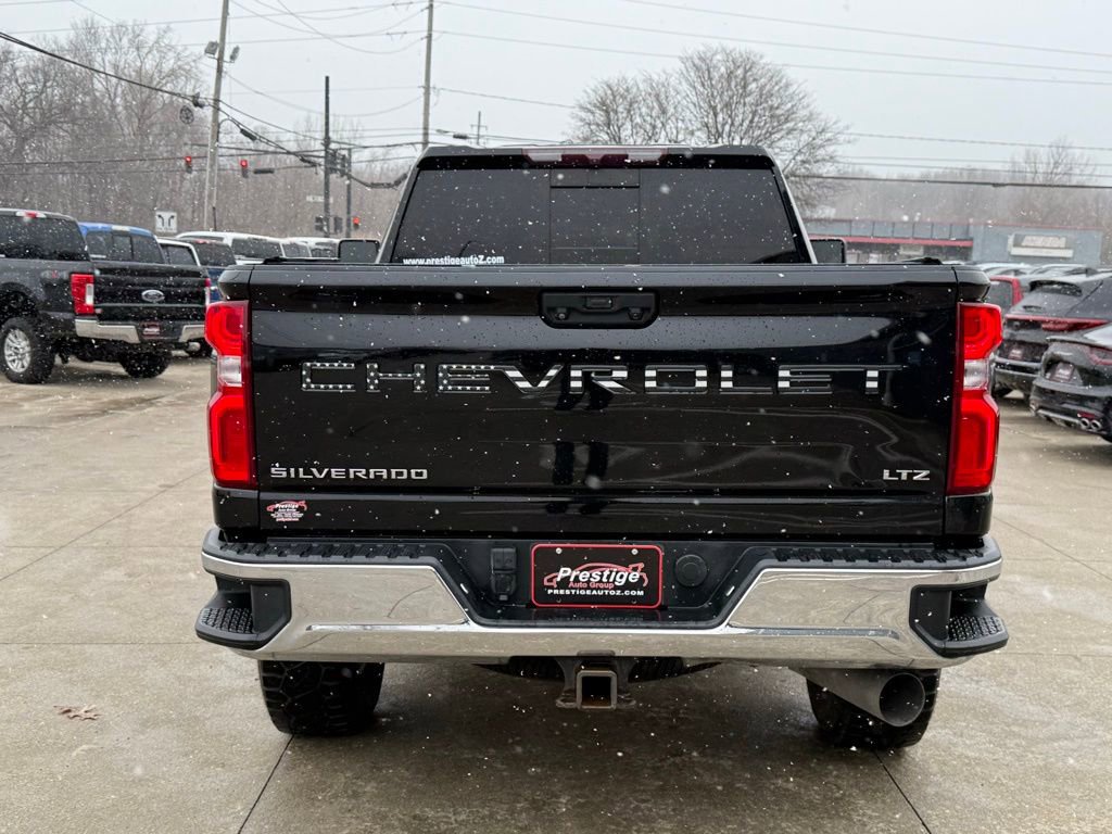 Used 2020 Chevrolet Silverado 2500 LTZ w/ LTZ Convenience Package image 14
