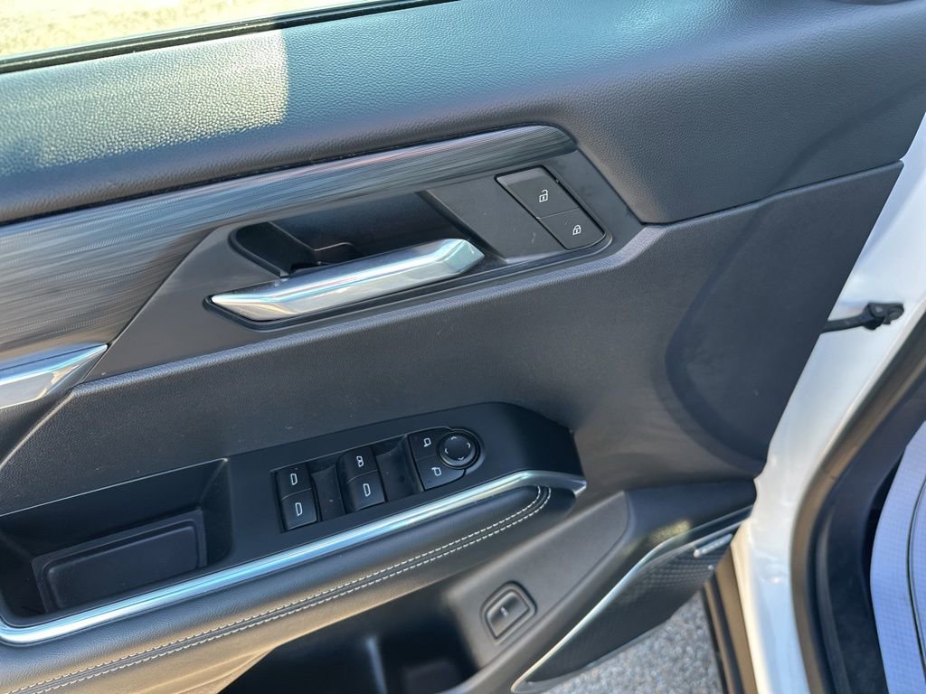 Used 2025 GMC Acadia Elevation image 19