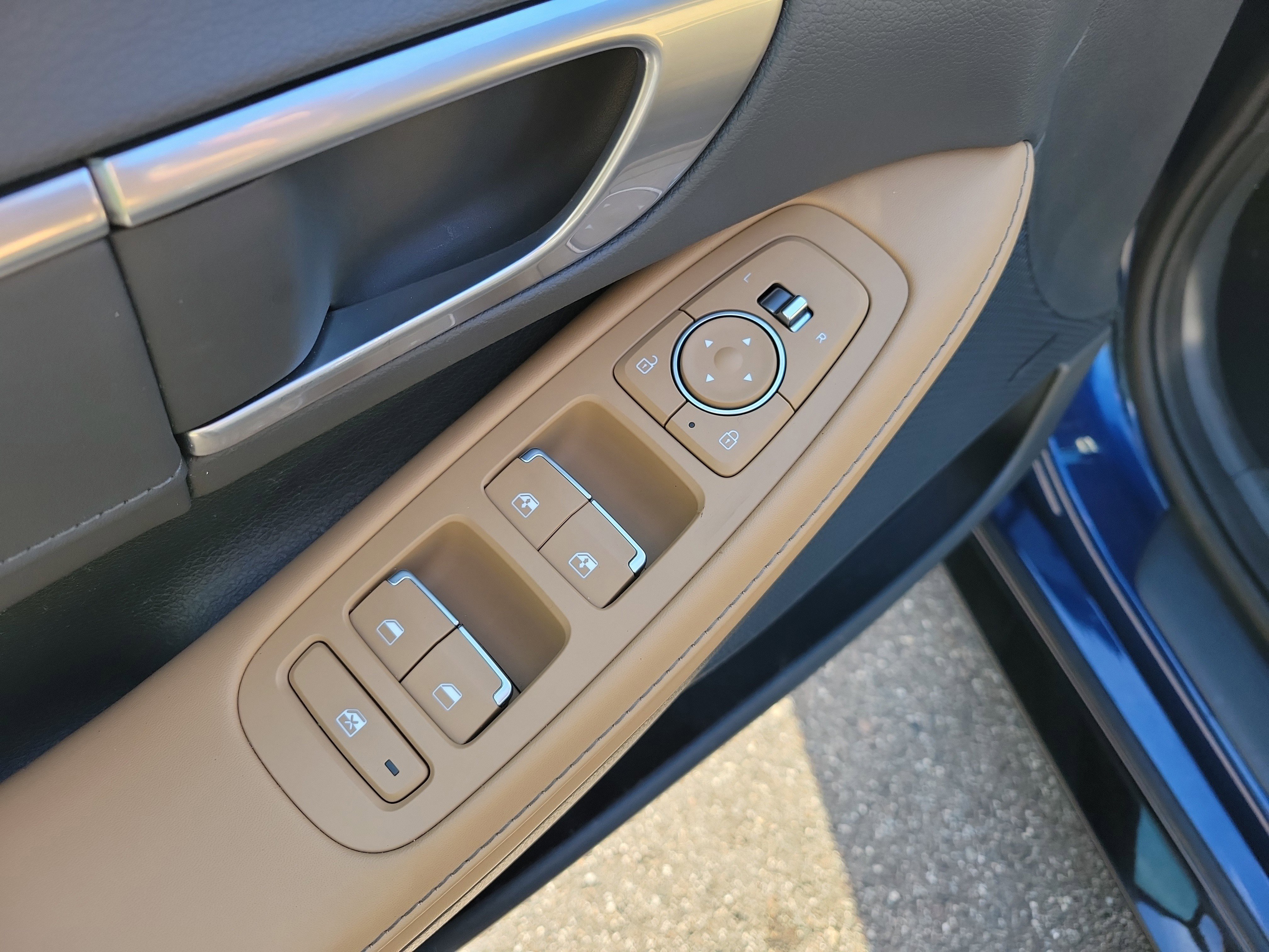 Used 2020 Hyundai Sonata Limited FWD image 21
