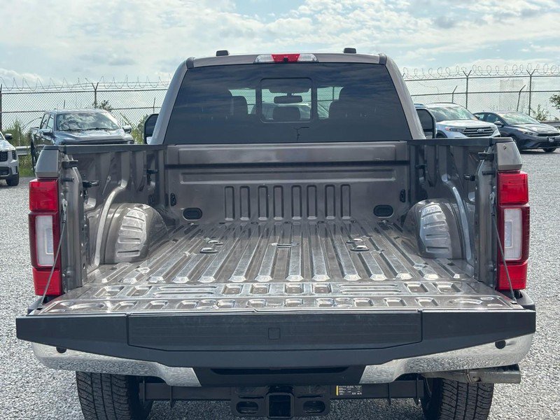 Used 2022 Ford F350 King Ranch w/ King Ranch Ultimate Package AWD/4WD image 11