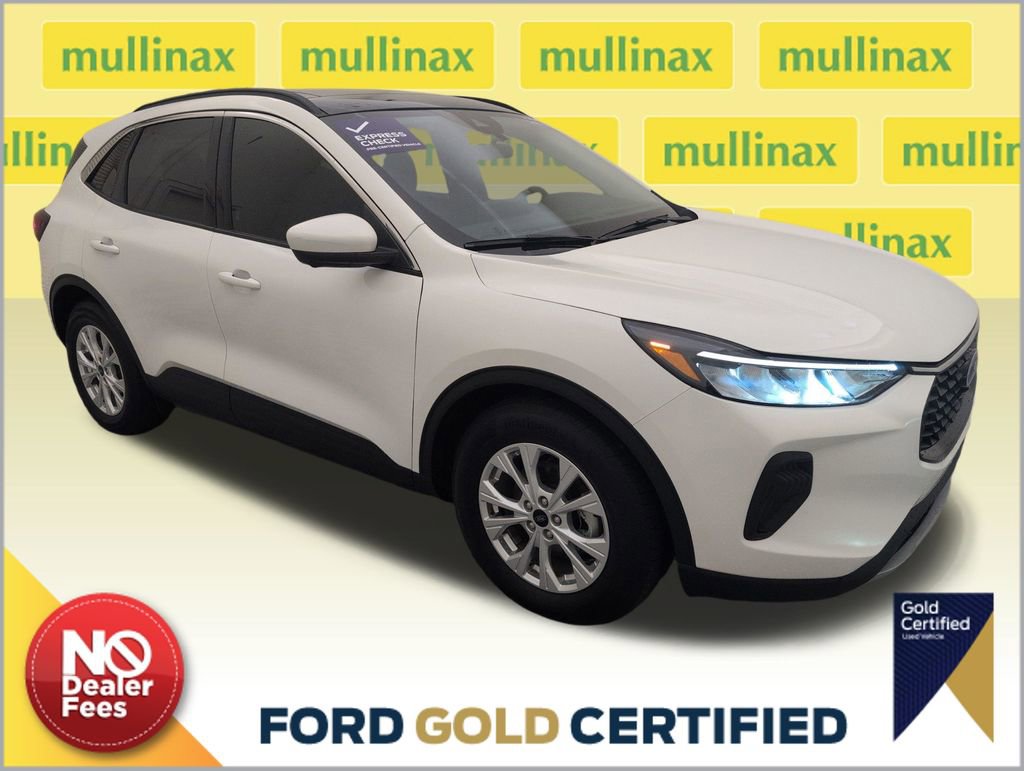 Used 2023 Ford Escape Active w/ Tech Pack #2 FWD image 1