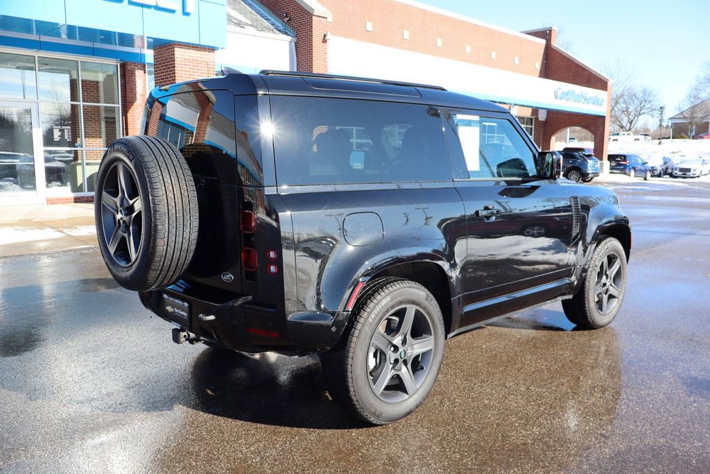Used 2023 Land Rover Defender 90 X-Dynamic SE image 38