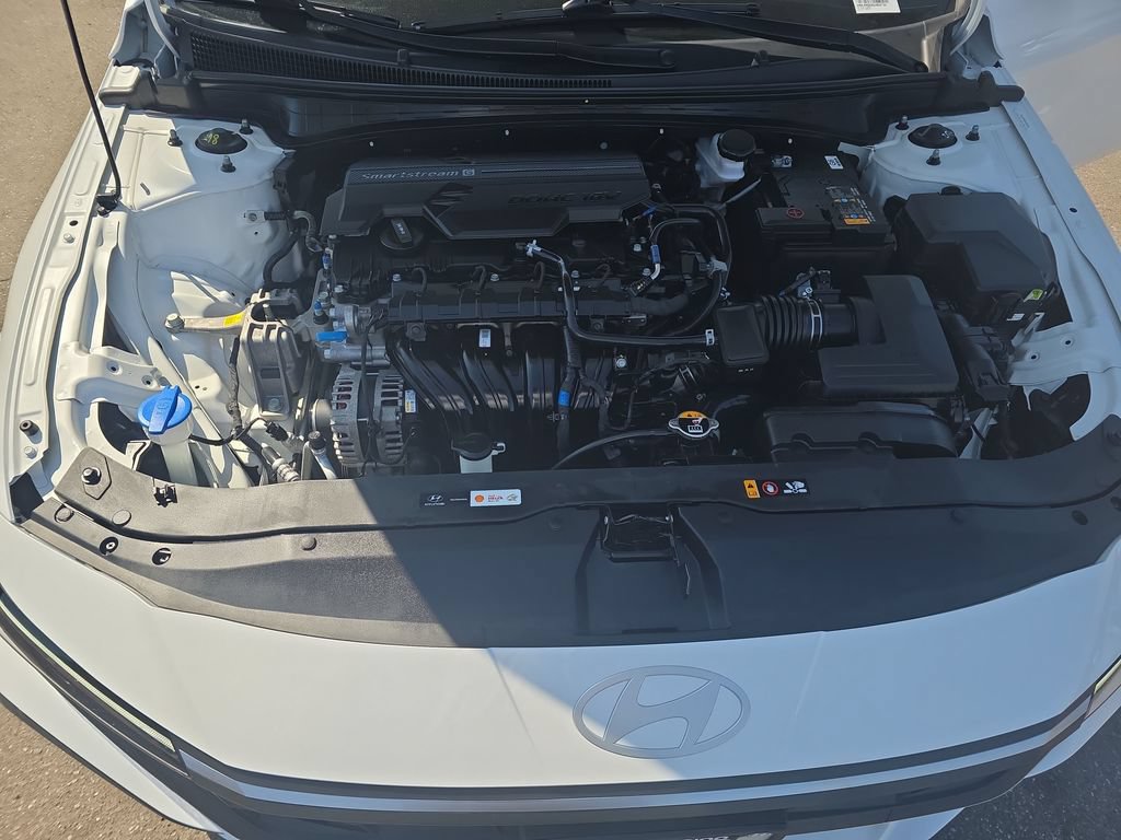 Used 2025 Hyundai Elantra Sport w/ Cargo Package FWD image 19