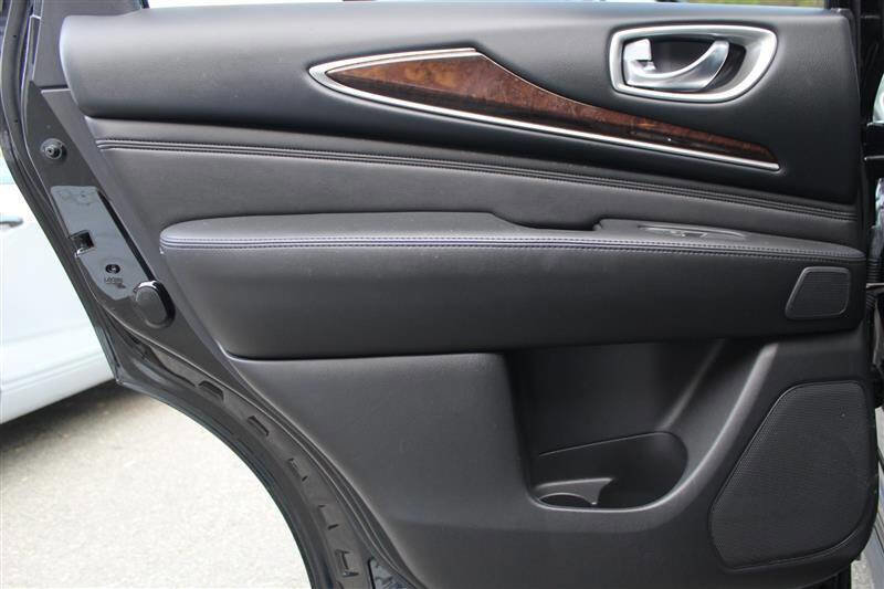 Used 2014 INFINITI QX60 AWD w/ Deluxe Touring Package image 28