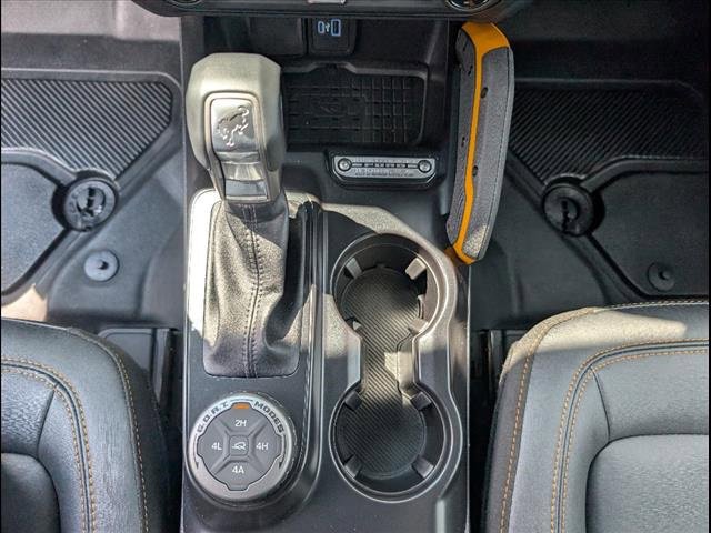 Used 2024 Ford Bronco Badlands image 11