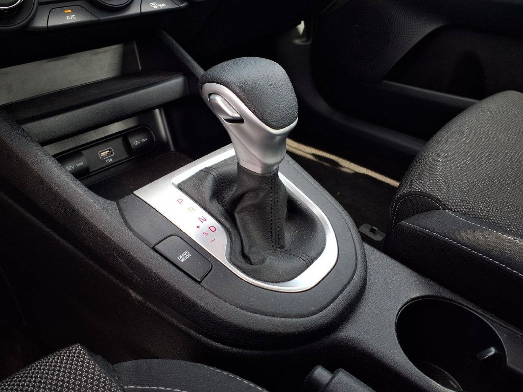 Certified 2022 Kia Forte LXS FWD image 21