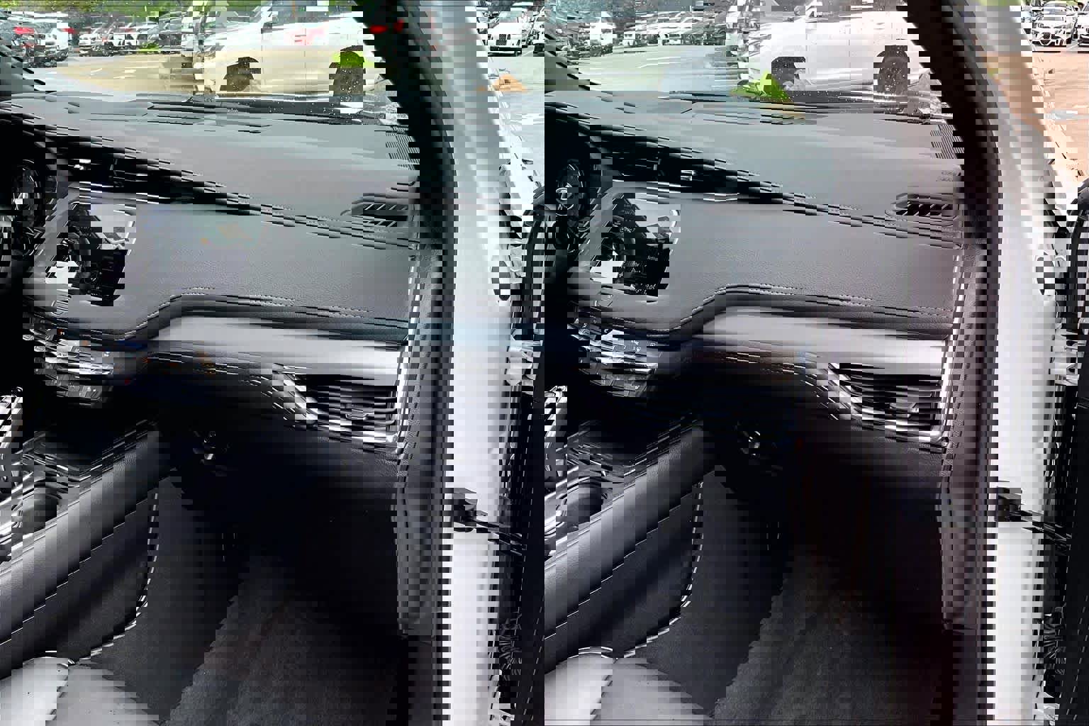 Used 2023 Cadillac XT4 Premium Luxury w/ Technology Package image 17