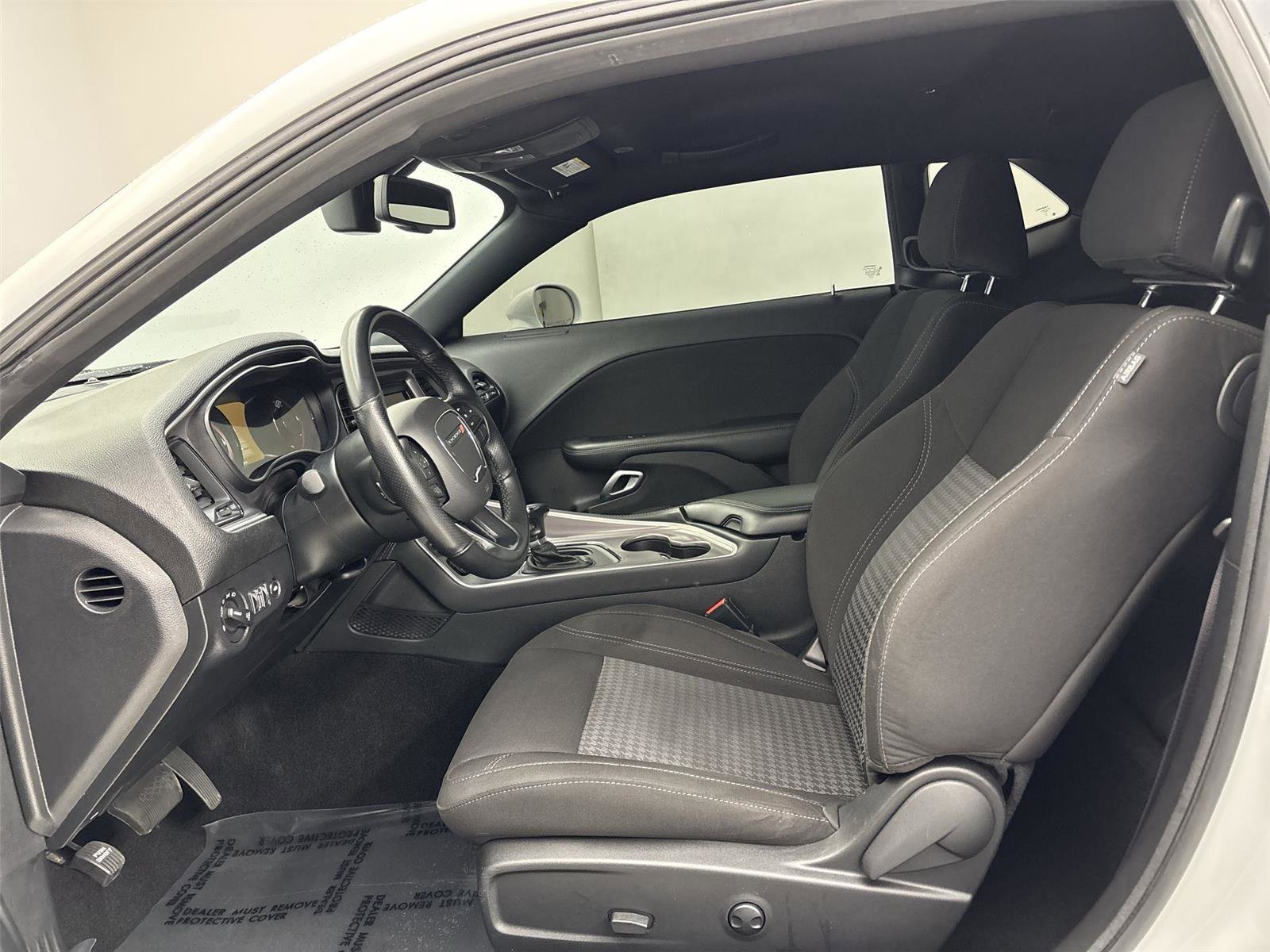 Used 2022 Dodge Challenger SXT w/ Blacktop Package image 25