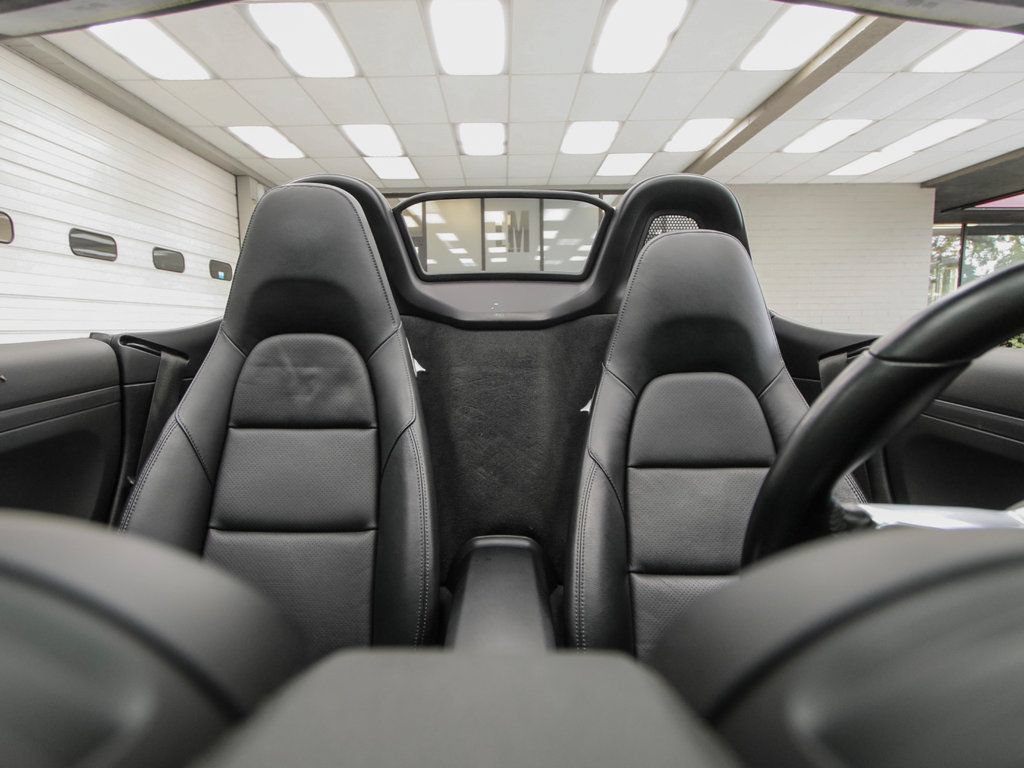 Used 2018 Porsche 718 Boxster RWD image 20