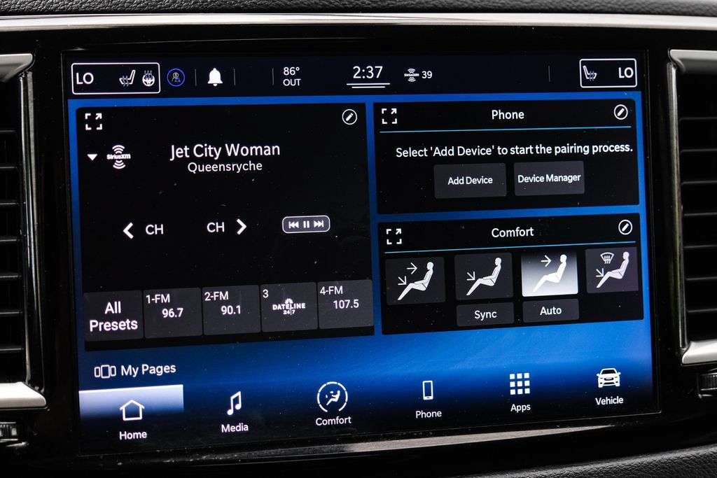 Used 2021 Chrysler Pacifica Touring-L FWD image 31