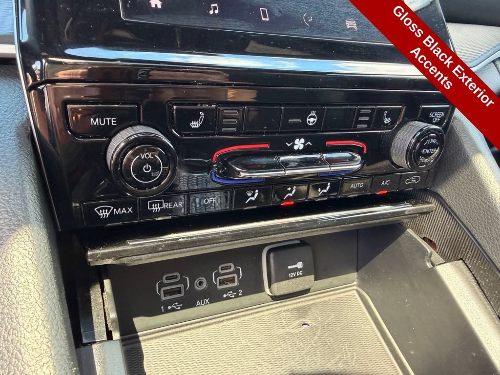 Used 2024 Jeep Grand Cherokee Altitude AWD/4WD image 29