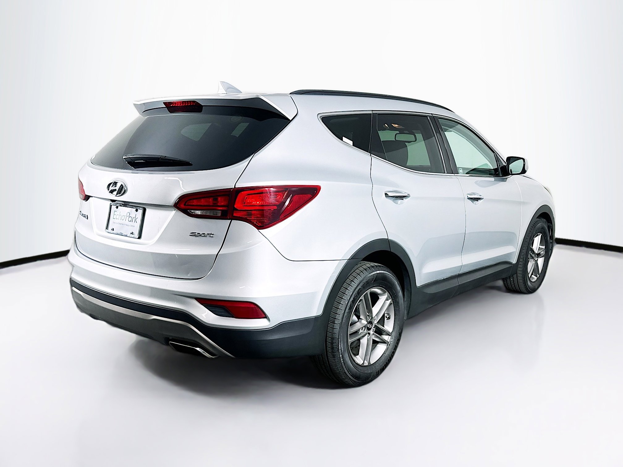 Used 2017 Hyundai Santa Fe Sport FWD image 9